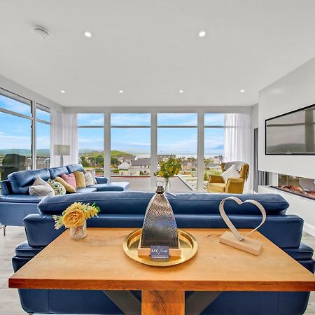Bayview Luxury 4 Bedroom Penthouse ดาวนิงส์ ภายนอก รูปภาพ