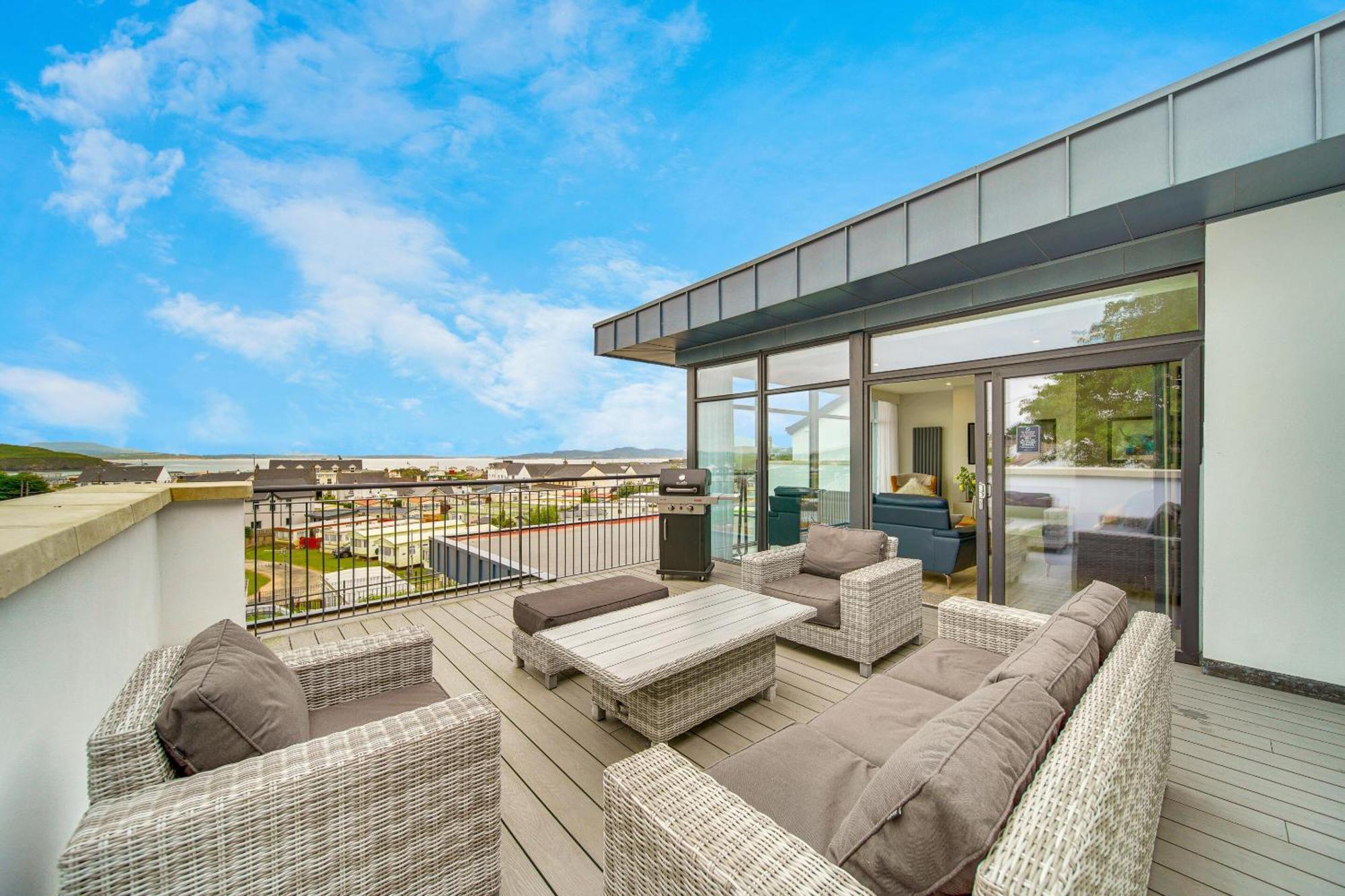 Bayview Luxury 4 Bedroom Penthouse ดาวนิงส์ ภายนอก รูปภาพ