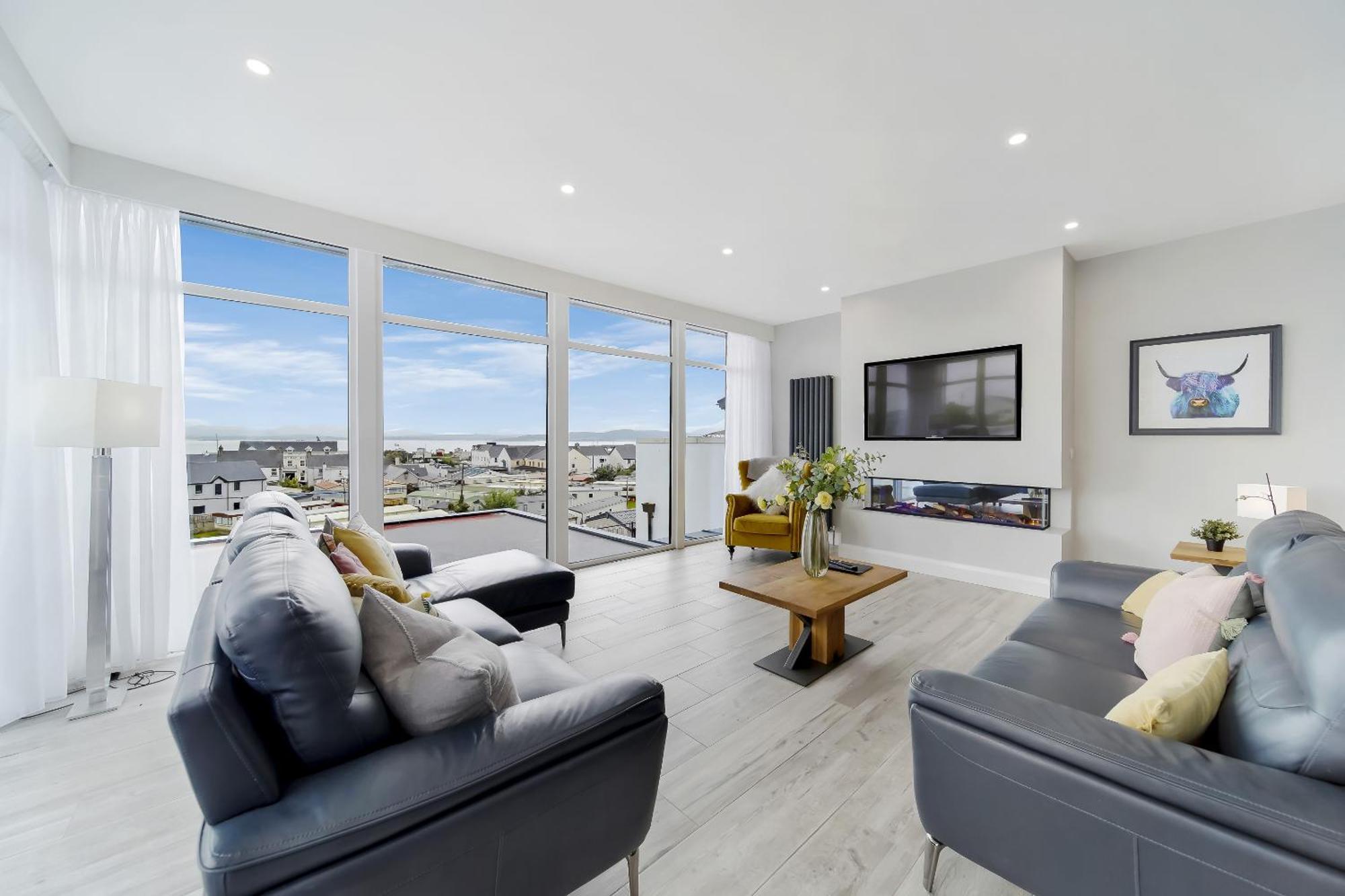 Bayview Luxury 4 Bedroom Penthouse ดาวนิงส์ ภายนอก รูปภาพ